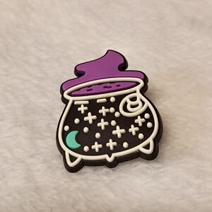 5/$5 Purple Witch Cauldron Croc Show Charm Jibbitz